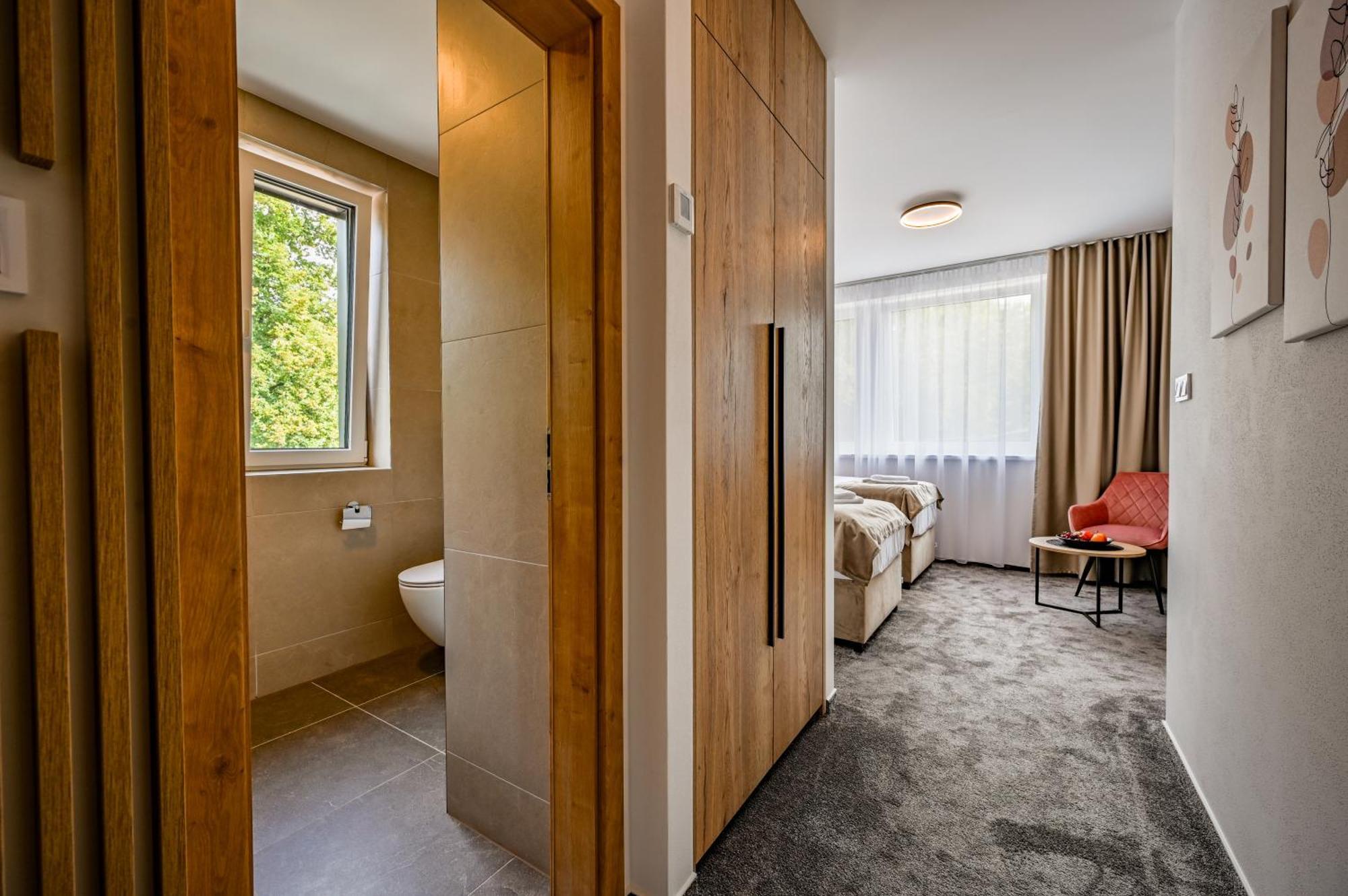 Penzion U Jakuba & Restauracia Bezplatne Parkovanie Martin Exteriör bild